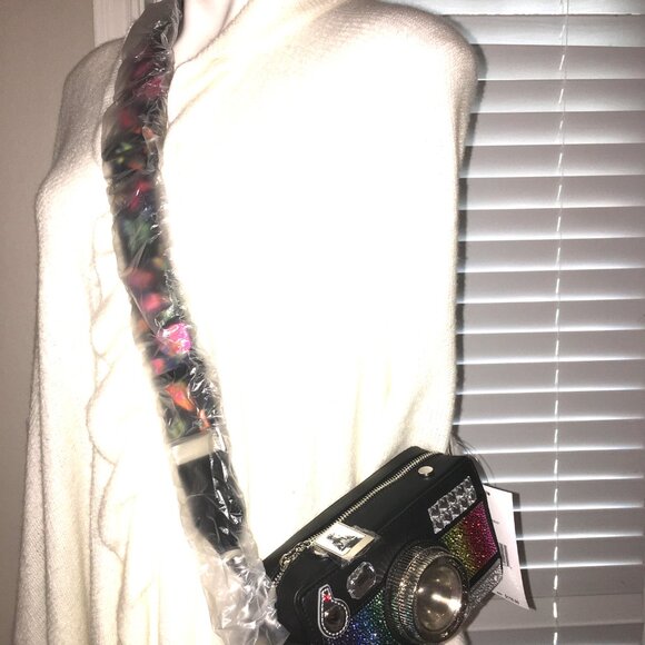 Betsey Johnson Camera Purse Crossbody - Truly Gorgeous Bet1 - Picture 7 of 8